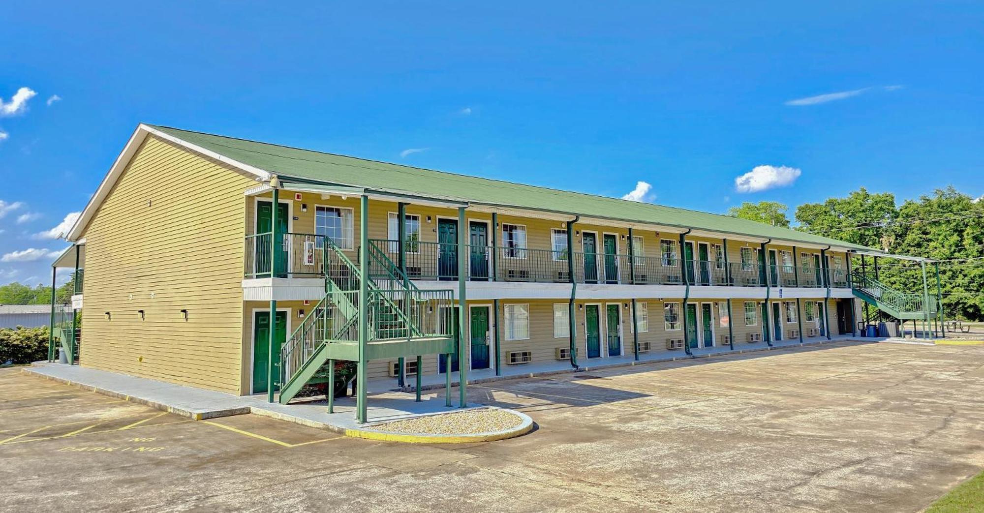 Garden Inn And Suites Near Callaway Gardens Pine Mountain ภายนอก รูปภาพ